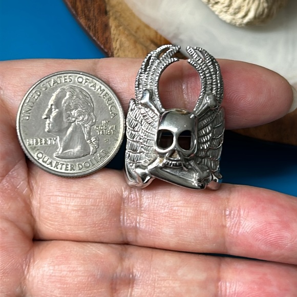 🖤Skull 💀 & Wing 🪽 Stainless Steel ring - Picture 10 of 17